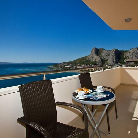 Villa Omis Michy - Family House For Big And Small Groups エクステリア 写真