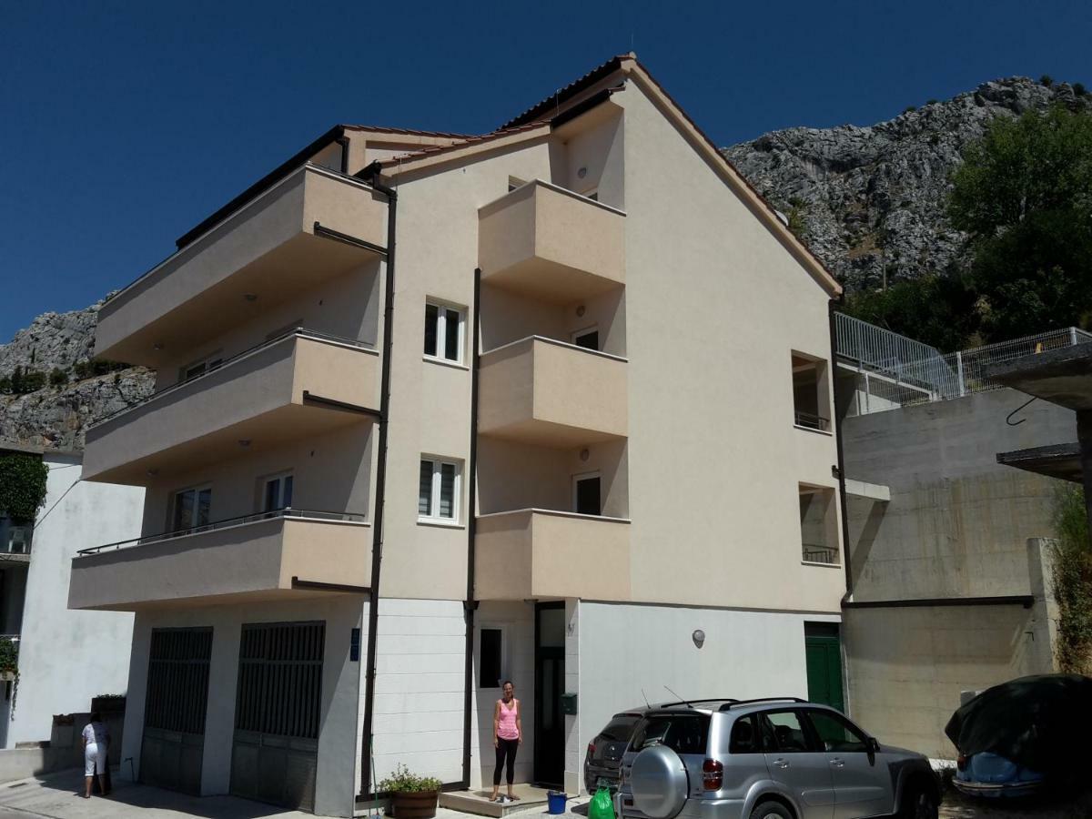 Villa Omis Michy - Family House For Big And Small Groups エクステリア 写真