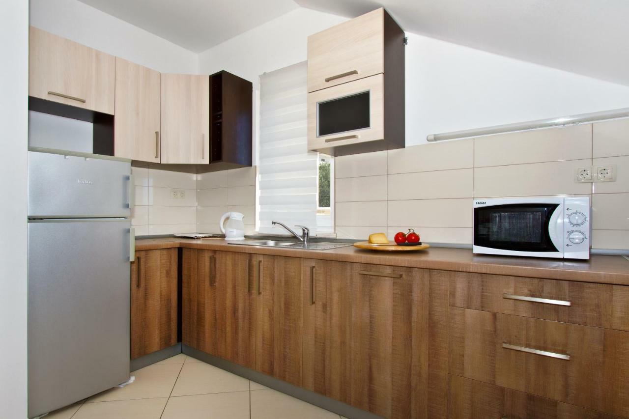 Villa Omis Michy - Family House For Big And Small Groups エクステリア 写真