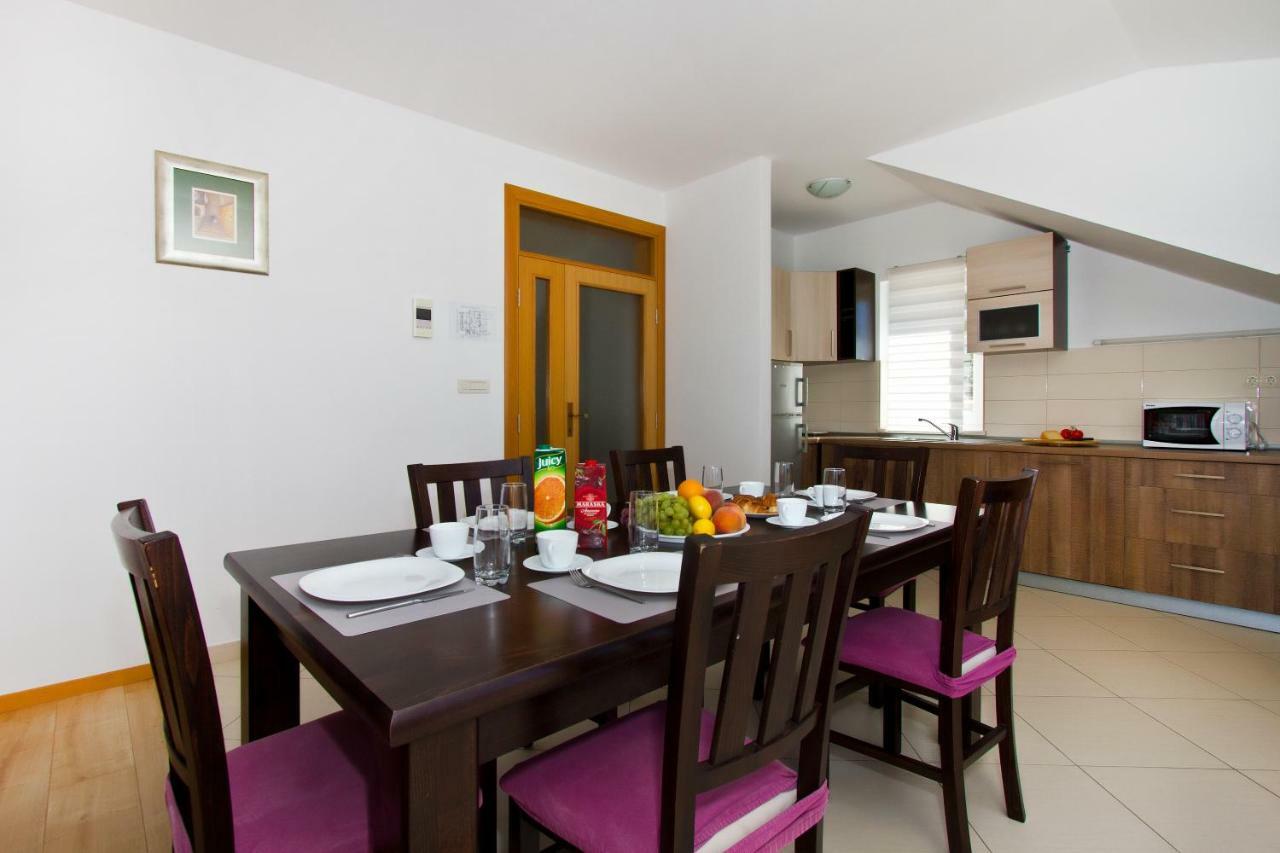 Villa Omis Michy - Family House For Big And Small Groups エクステリア 写真