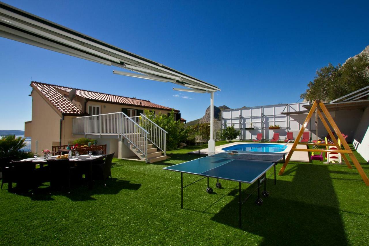 Villa Omis Michy - Family House For Big And Small Groups エクステリア 写真
