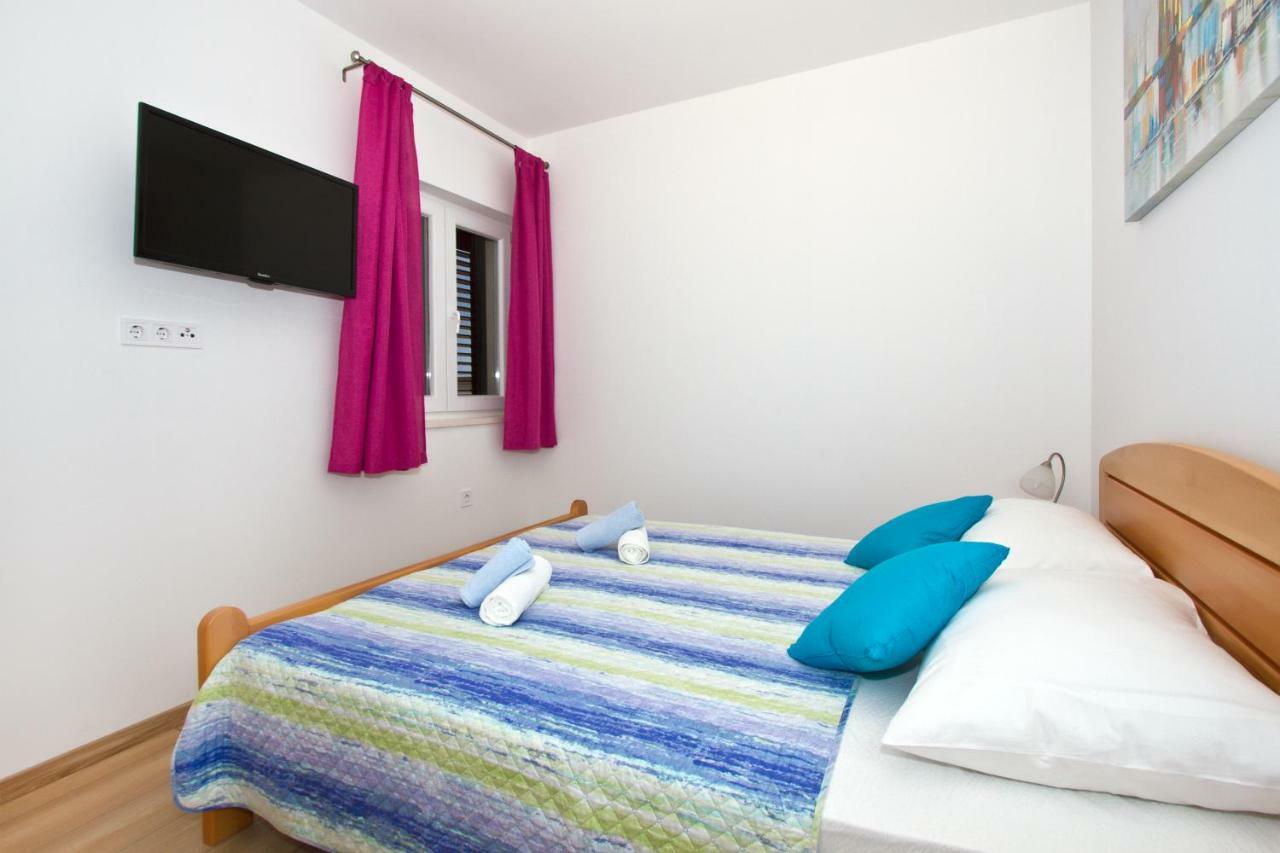 Villa Omis Michy - Family House For Big And Small Groups エクステリア 写真