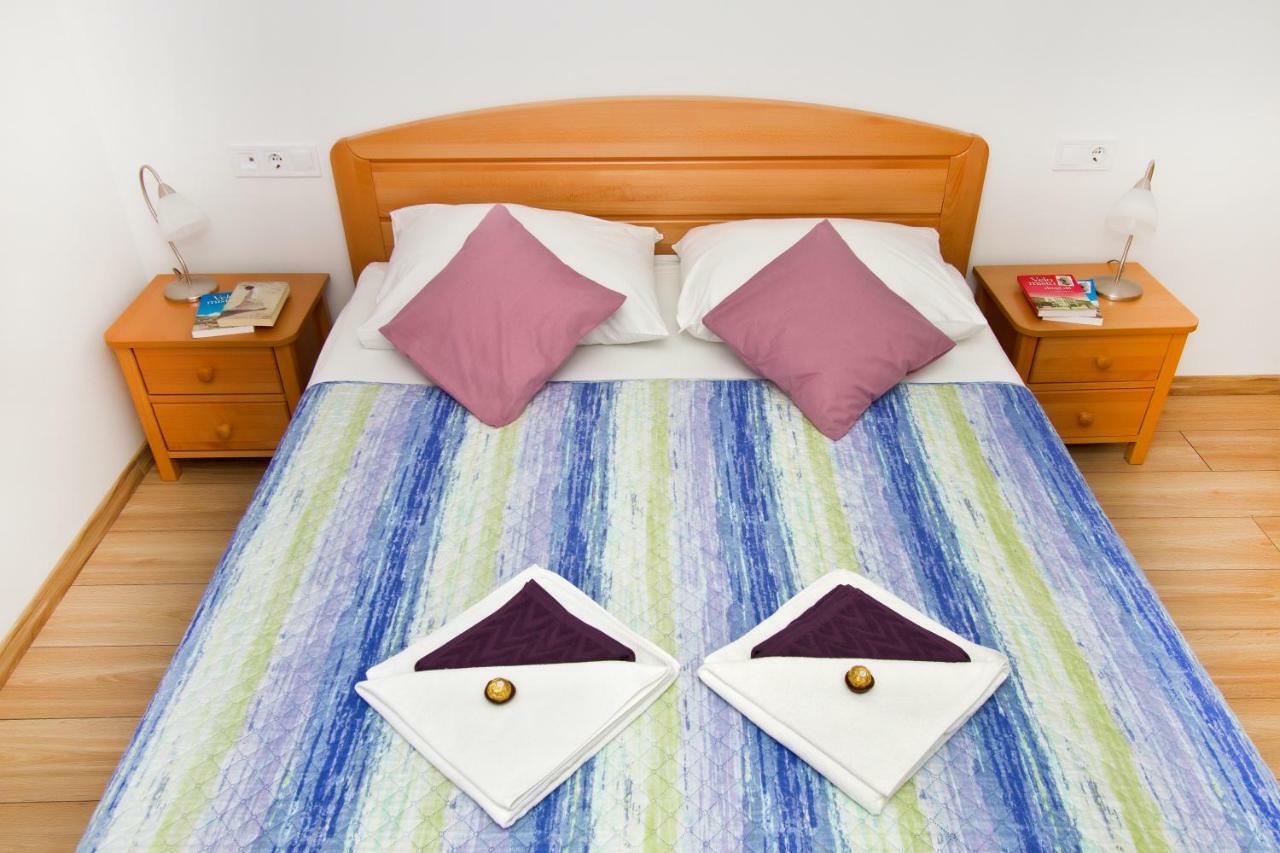 Villa Omis Michy - Family House For Big And Small Groups エクステリア 写真