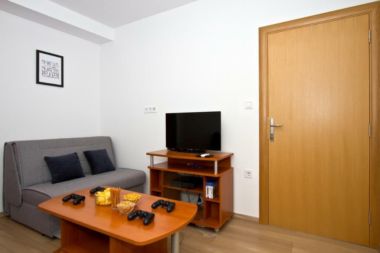 Villa Omis Michy - Family House For Big And Small Groups エクステリア 写真